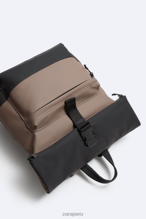 Zara hombres mochila con solapa de goma BDP8J1347 accesorios marrón arena