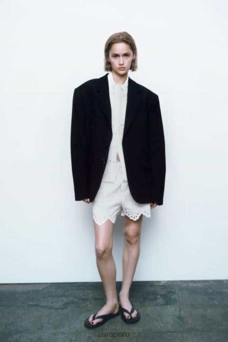 Zara mujer shorts con ojales bordados BDP8J593 ropa ostra blanca