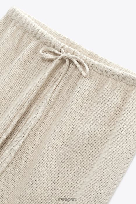 Zara mujer falda con textura rústica BDP8J708 ropa arena