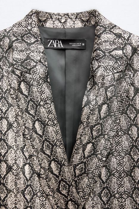 Zara mujer blazer fluido con estampado animal BDP8J910 ropa serpiente