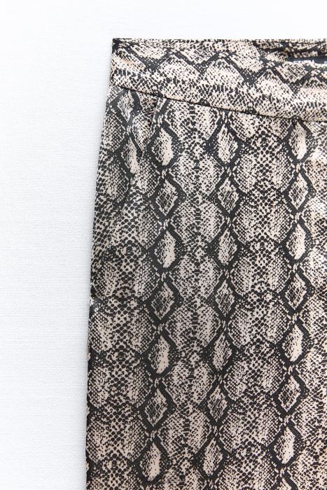 Zara mujer pantalones acampanados con estampado animal BDP8J911 ropa serpiente