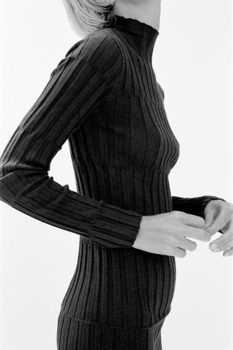 Zara mujer vestido de punto de canalé con cuello alto BDP8J227 ropa gris antracita