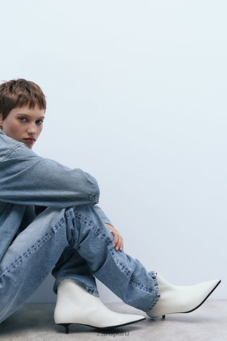 Zara mujer botines con tacón gatito BDP8J730 calzado blanco