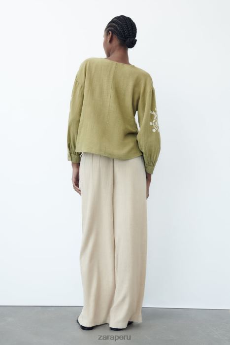 Zara mujer blusa oversize bordada BDP8J445 ropa caqui claro