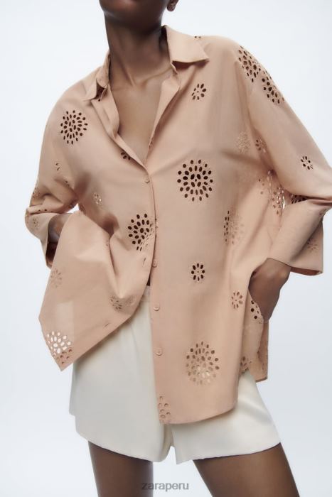 Zara mujer camisa con bordado calado BDP8J379 ropa beige/rosa