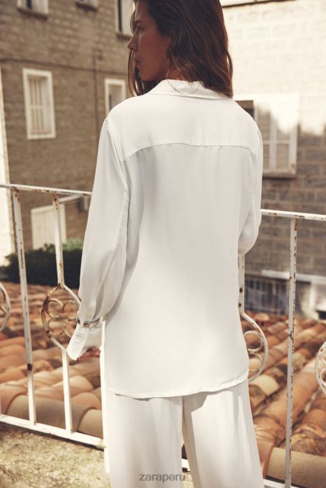 Zara mujer camisa cruzada minimalista con efecto satinado BDP8J411 ropa crudo