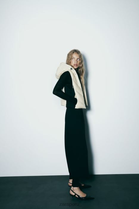Zara mujer chaleco acolchado repelente al agua y protección contra el viento BDP8J199 ropa blanco negro