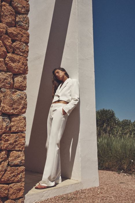 Zara mujer blazer corto con doble botonadura BDP8J177 ropa ostra blanca