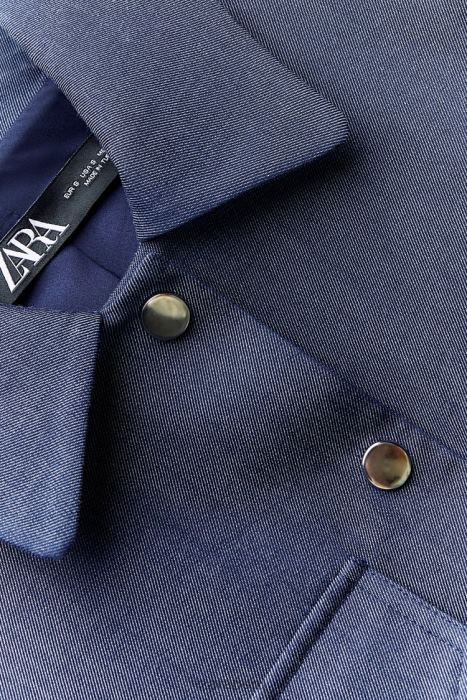 Zara mujer chaqueta corta con hombreras BDP8J7 ropa índigo